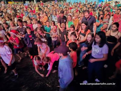 Chegada do Papai Noel no lago municipal marca a abertura do Natal 2024 em Nova laranjeiras