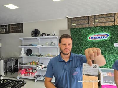 Sorteio de 4 prêmios encerra promoção de 30 anos da Refrigeração Banhara em Laranjeiras do Sul