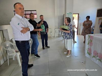 Dona Terezinha Gurtat encerra 60 anos de trabalho no setor de encomendas da Expresso Princesa dos Campos