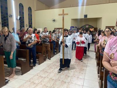 Missa Solene marcou o encerramento das programaÃ§Ã£o religiosa em Honra a SÃ£o JosÃ© no Bairro Cristo Rei