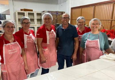 Virmond: Jantar do Pirogue recebe centenas de visitantes