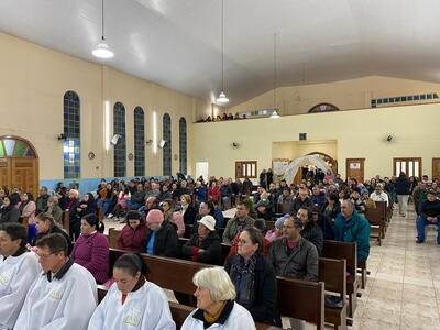 1º dia da Quermesse Nossa Senhora do Perpétuo Socorro movimentou os fiéis no bairro Cristo Rei
