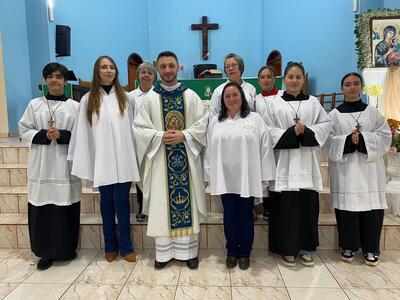 Nem mesmo a chuva espantou os fiéis no encerramento dos Tríduos em honra a Nossa Senhora do Perpétuo Socorro no Bairro Cristo Rei