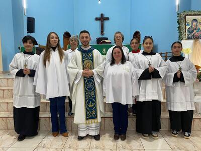 Nem mesmo a chuva espantou os fiéis no encerramento dos Tríduos em honra a Nossa Senhora do Perpétuo Socorro no Bairro Cristo Rei
