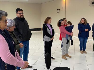 LS: Igreja Metodista entrega mais de 600 peças de tricô para entidades