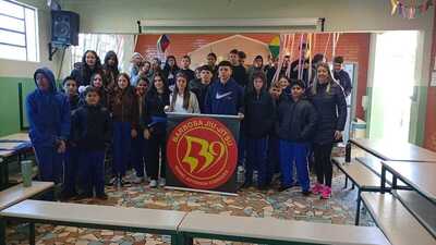 Projeto Lutas em Cenas é apresentado aos alunos do Colégio Floriano Peixoto de Laranjeiras do Sul 