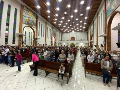LS: 6º dia da novena da Padroeira lota Matriz Sant’Ana