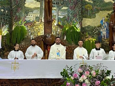 LS: 6º dia da novena da Padroeira lota Matriz Sant’Ana