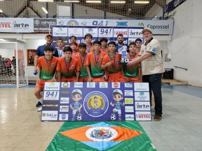 Guaraniaçu é Campeão da Copa Garotinho Coprossel de Futsal Sub 17