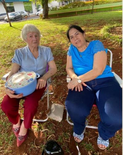 LS: Mateada reúne famílias na praça