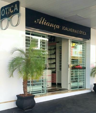 Aliança Joalheria e Ótica celebra 12 anos em Laranjeiras do Sul 