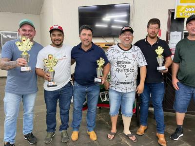 Ademir e Girélli são os Campeões do Festival "Os Reis do Truco" em duplas 2025 