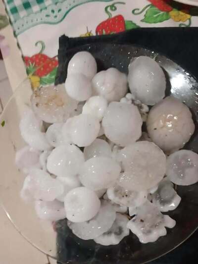 Forte chuva de granizo causa prejuízos e deixa famílias desalojadas no município de Marquinho