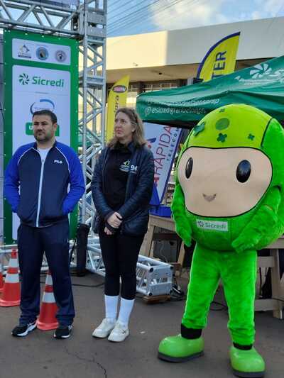 8ª Caminhada e Corrida Solidária Sicredi foi sucesso de participação