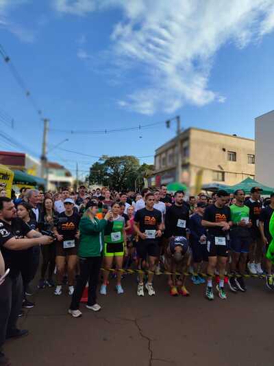 8ª Caminhada e Corrida Solidária Sicredi foi sucesso de participação