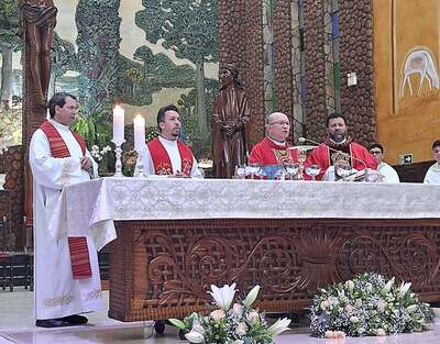 Novenas da Padroeira Sant´Ana iniciaram nesta sexta (17)