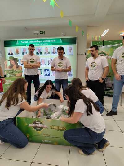 Sicredi realizou o sorteio da promoção Sorte Premiada nas Agências de Laranjeiras do Sul