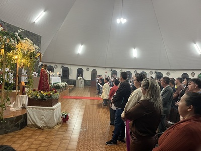 Terceiro dia do Tríduo reúne centenas de fiéis em louvor ao Senhor Bom Jesus no Campo Mendes