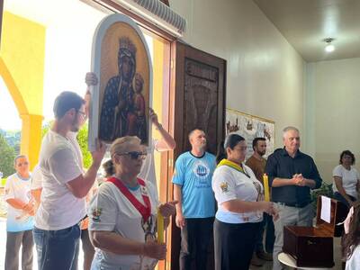 Bispo Dom Amiton Presidiu a Santa Missa em louovr a Nossa Senhora do Monte Claro 