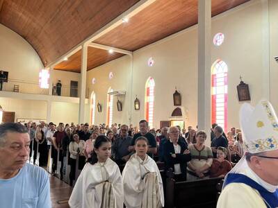 Bispo Dom Amiton Presidiu a Santa Missa em louovr a Nossa Senhora do Monte Claro 