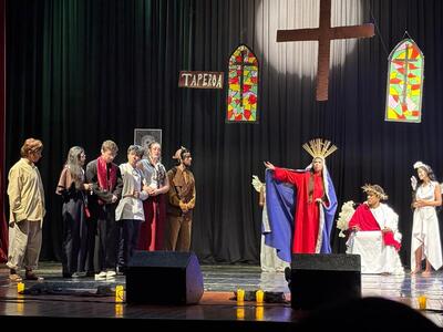 LS: Cine Teatro Iguassu lota para apresentação de “O Auto da Compadecida”