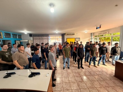 Mais de 30 jovens receberam o certificado de Dispensa e  Incorporação em Nova Laranjeiras 