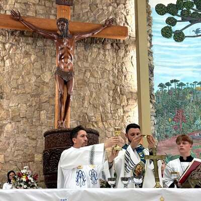 3º dia da Novena de Nossa Senhora Aparecida reúne fiéis em Laranjeiras do Sul Celebração 