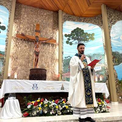 3º dia da Novena de Nossa Senhora Aparecida reúne fiéis em Laranjeiras do Sul Celebração 