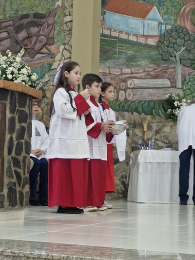 Centenas de fiéis participam da segunda celebração em honra a Nossa Senhora Aparecida em Laranjeiras do Sul