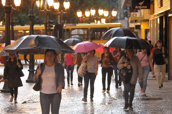 Paraná pode ter chuvas mais intensas no fim de outubro