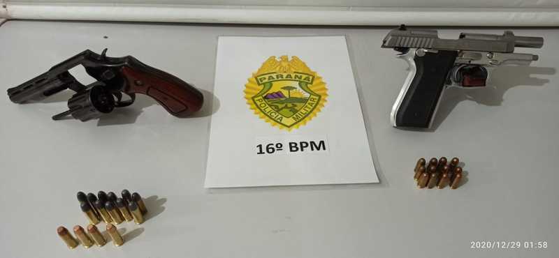 Laranjeiras: Homem Ã© preso com pistola e revÃ³lver apÃ³s ameaÃ§ar a namorada