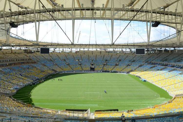 Prefeitura e governo do Rio de Janeiro autorizam retorno de público aos estádios
