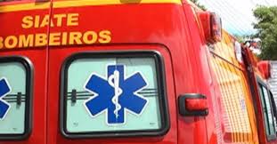 Bombeiros atendem incêndio em ônibus em Cantagalo e acidente entre bicicleta e veículo em Laranjeiras