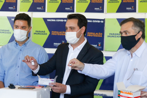 Governador anuncia campanha vacinação 'de domingo a domingo' no Paraná