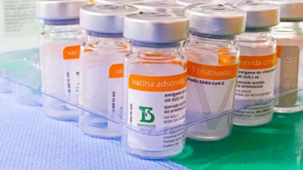 Paraná recebe nesta quarta mais 237 mil vacinas da AstraZeneca