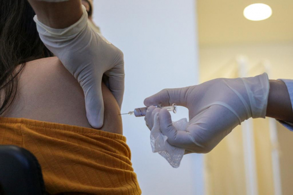 Secretaria de Saúde de Laranjeiras pretende vacinar mil laranjeirenses até o final de semana