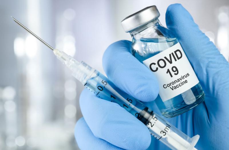 Vacinação contra a Covid-19: caminhoneiros já podem providenciar os documentos e a declaração