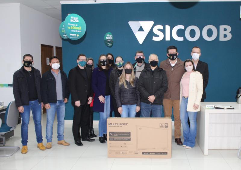 “Vem comigo pro Sicoob” premia cooperado em Laranjeiras do Sul 