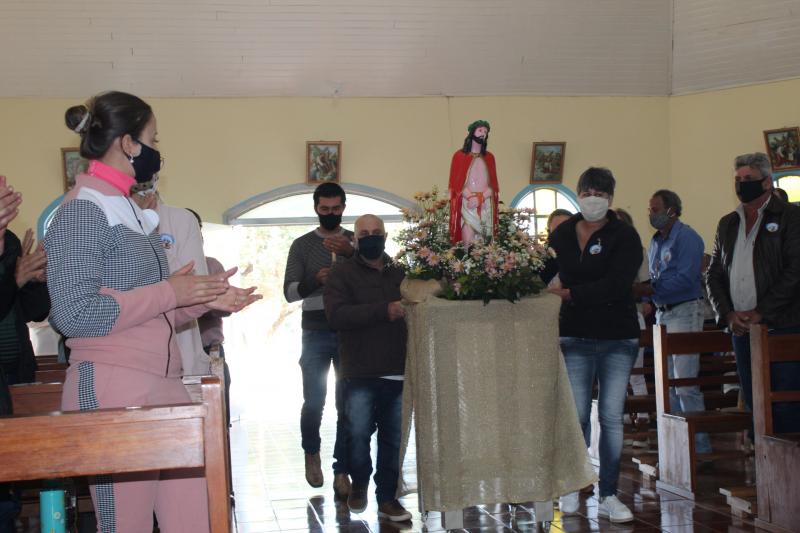 Porto Barreiro - Comunidade Passo das Flores celebrou o Senhor Bom Jesus (06/08) e deu início a semana nacional da família