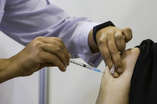 Pzfizer anuncia acordo com Eurofarma para produção de vacina no Brasil em 2022