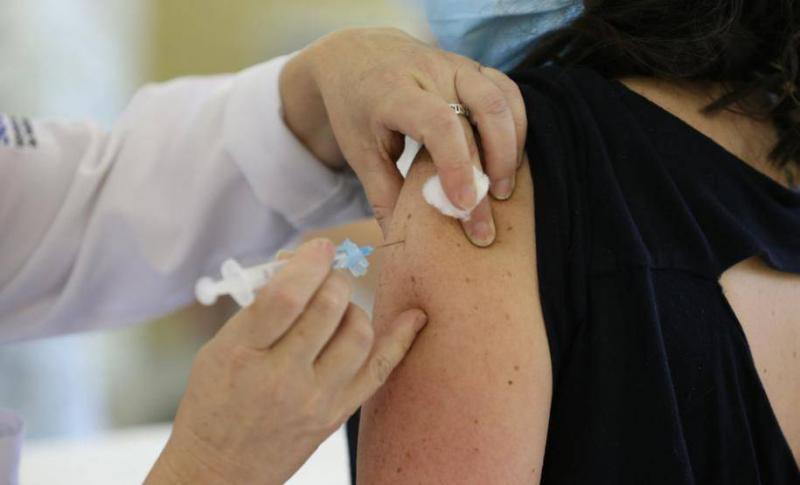Estado atinge 90% da população adulta vacinada com 1ª dose neste final de semana
