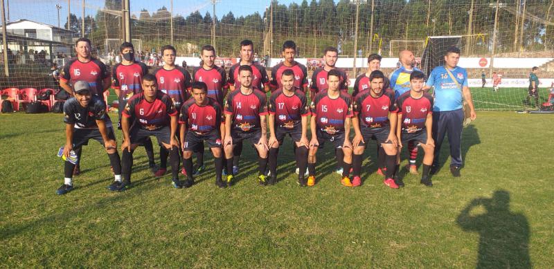 Herval Grande representa Laranjeiras do Sul em Campeonato de Futebol Sete na Arena Buenão-Cascavel. 