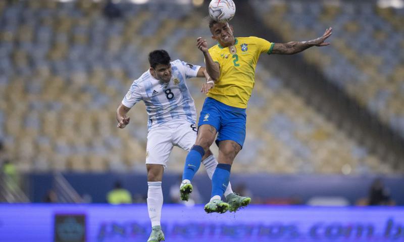 Sem Neymar, Brasil visita Argentina, que busca vitória para se garantir na Copa