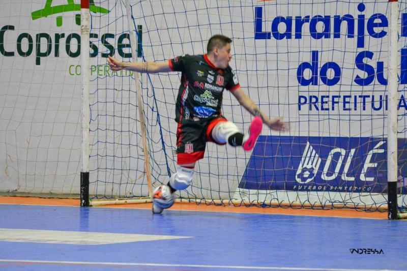 Nos Pênaltis Operário Laranjeiras Garante a Classificação para a Final da Liga Futsal Paraná