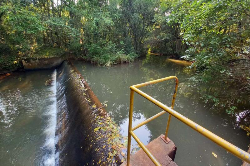 Com oito cidades "em alerta" de abastecimento, Sanepar reforça orientações sobre uso da água