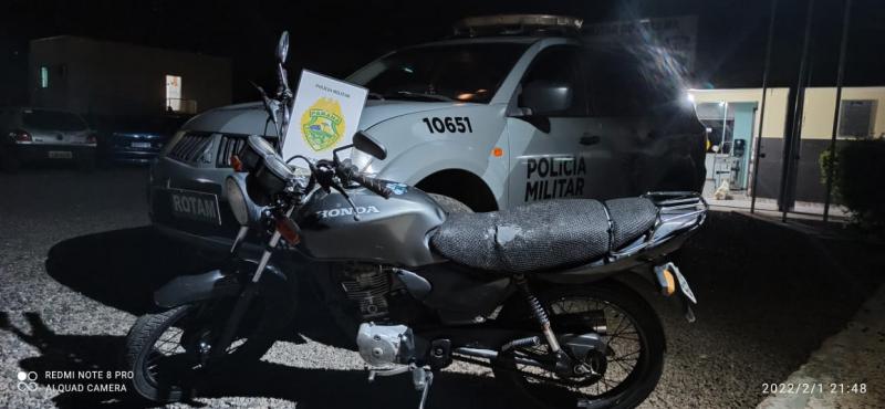 Laranjeiras: Moto furtada é recuperada pela PM no bairro Industrial