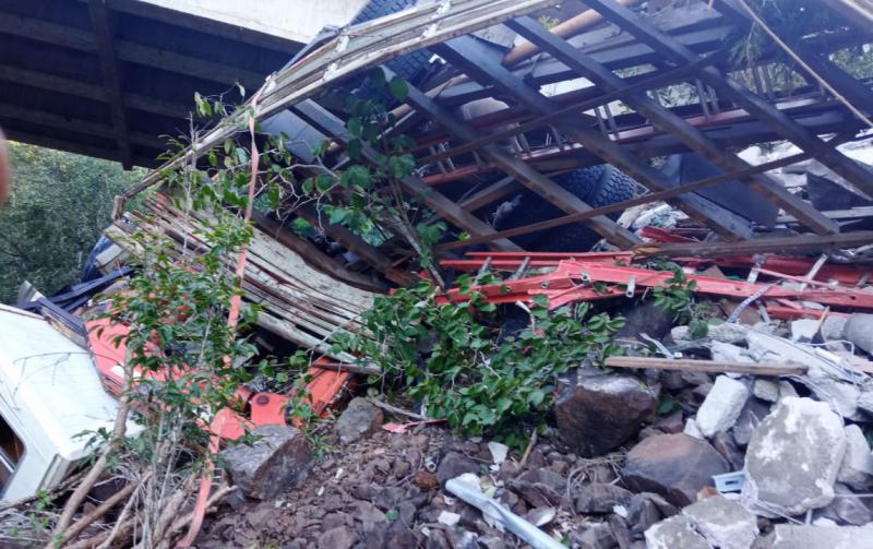 Marquinho: Grave acidente na ponte do Rio do Cobre deixa duas pessoas mortas