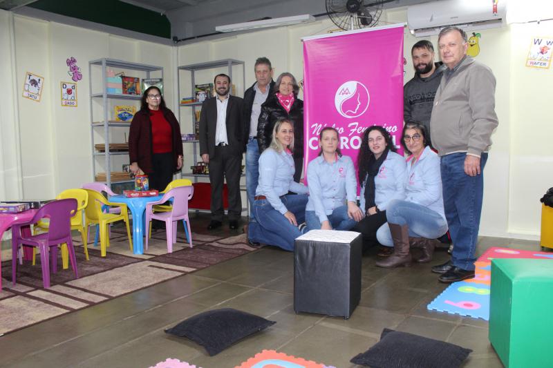 Projeto do Programa de Liderança Feminina Coprossel revitaliza sala pedagógica da Escola Municipal Vereador Florindo Pellizzari