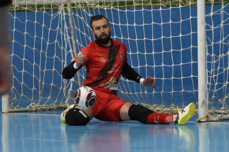 Operário Laranjeiras encara Marechal Futsal de Olho no retorno ao G4
