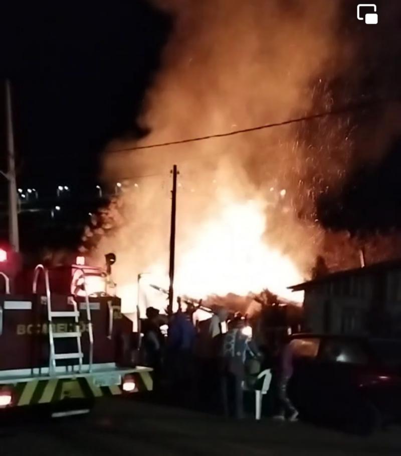 Laranjeiras: Casa é destruída pelo fogo no bairro Cristo Rei 